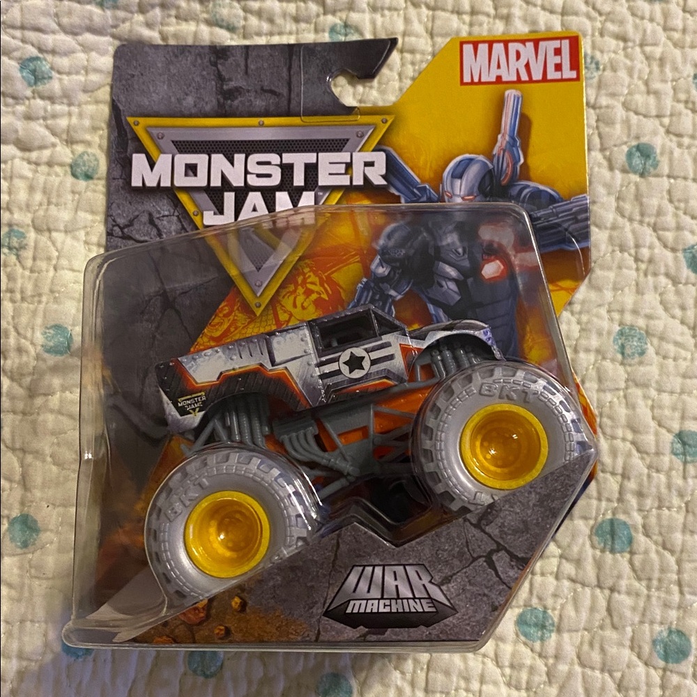 Marvel WAR MACHINE Monster Jam Monster Truck Toy SERIES 5 
1:64 scale
